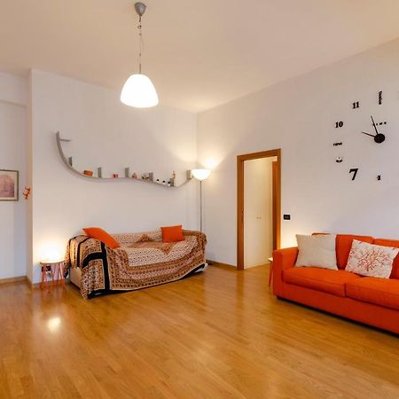 Joivy Apt For 4, Metres From Beach, In Σέστρι Λεβάντε Εξωτερικό φωτογραφία