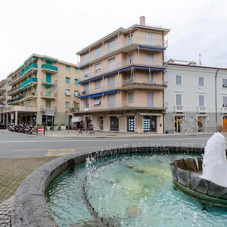 Joivy Apt For 4, Metres From Beach, In Σέστρι Λεβάντε Εξωτερικό φωτογραφία