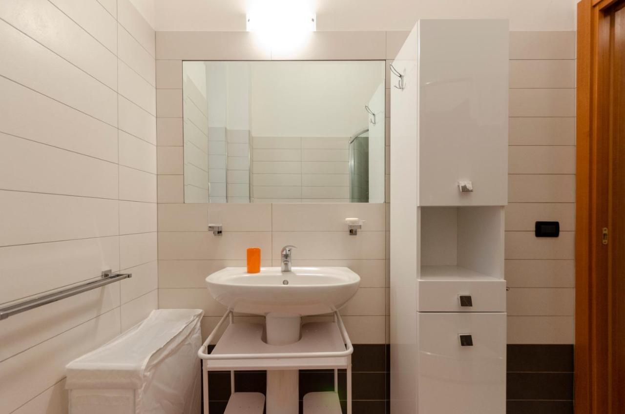 Joivy Apt For 4, Metres From Beach, In Σέστρι Λεβάντε Εξωτερικό φωτογραφία
