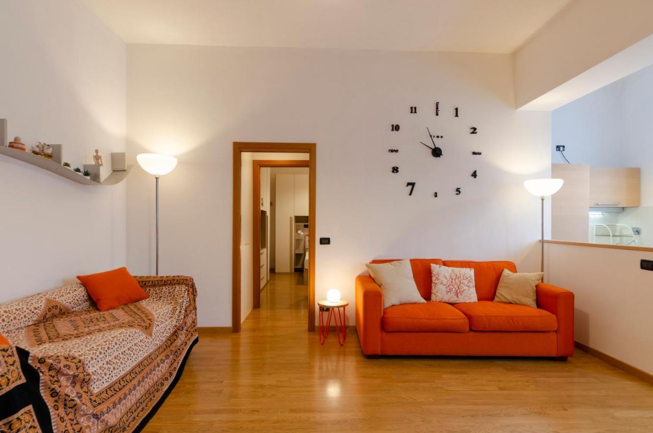 Joivy Apt For 4, Metres From Beach, In Σέστρι Λεβάντε Εξωτερικό φωτογραφία